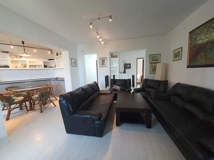 Apartament cu 3 camere decomandat în Peninsula