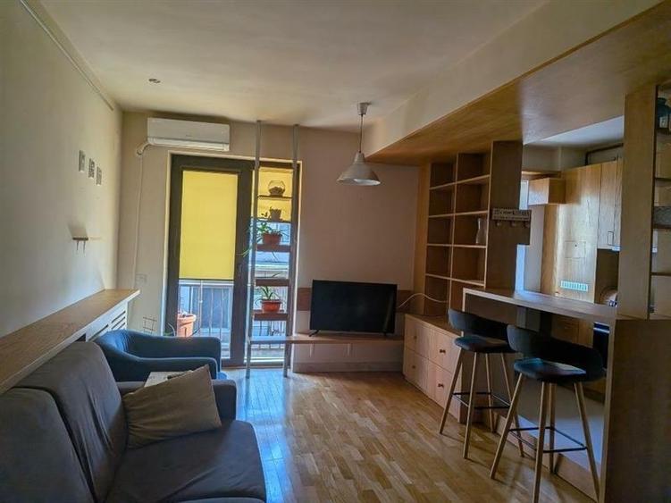 Apartament cu 2 camere decomandat, mobilat în Unirii