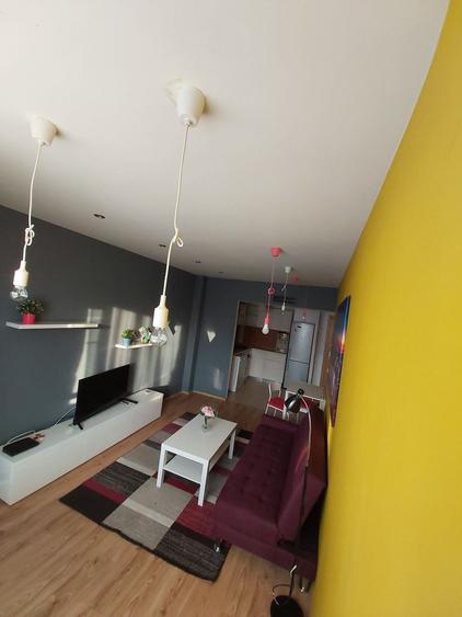 Apartament cu 2 camere decomandat în Vitan