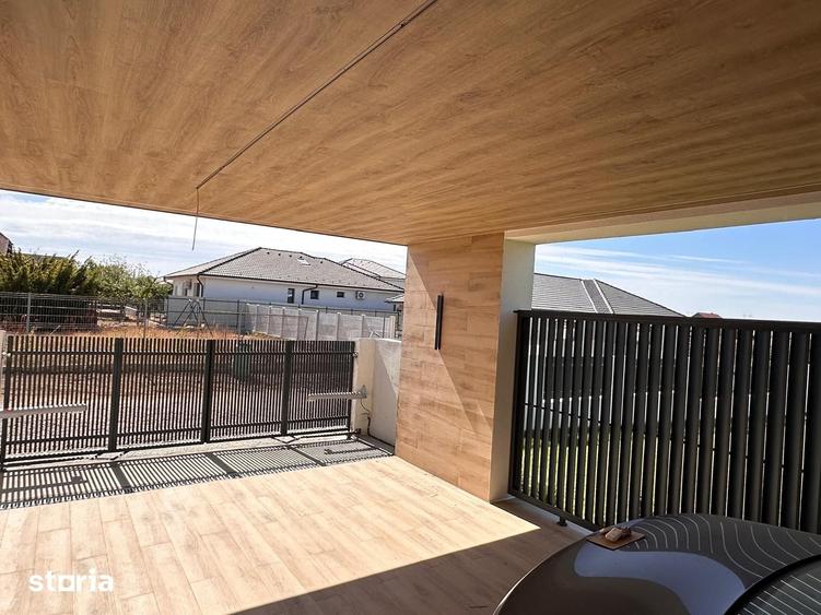 Casă cu 4 camere cu Teren 500 Mp în Sânmartin