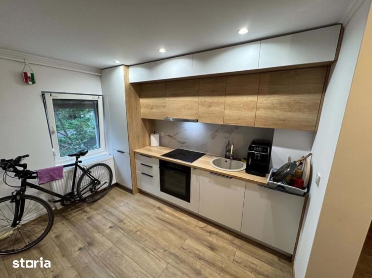 Apartament cu 2 camere în Micro 16