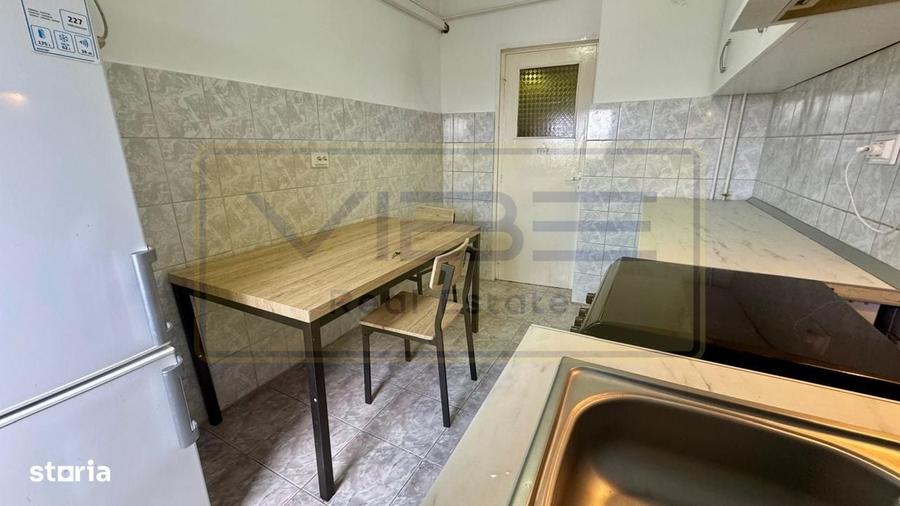 Apartament cu 3 camere decomandat în Gară