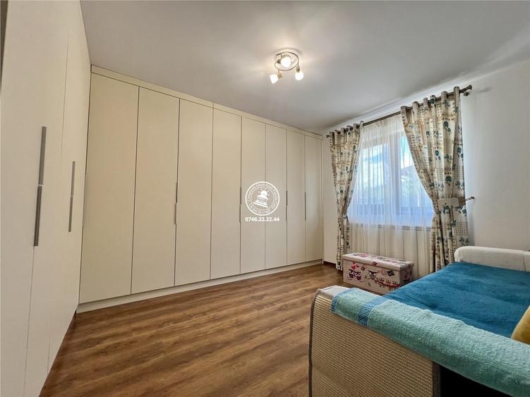 Casă cu 4 camere decomandat cu Teren 750 Mp în Miroslava