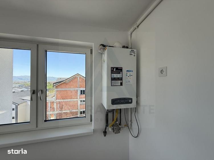 Apartament cu 3 camere în Cristian