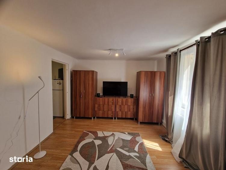 Apartament cu 2 camere semidecomandat în Andrei Mureșanu