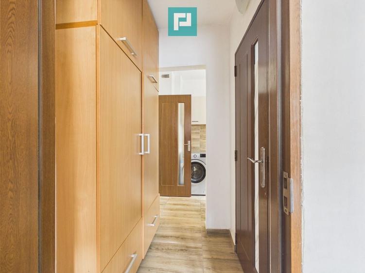 Apartament cu 3 camere decomandat, mobilat în Aurel Vlaicu