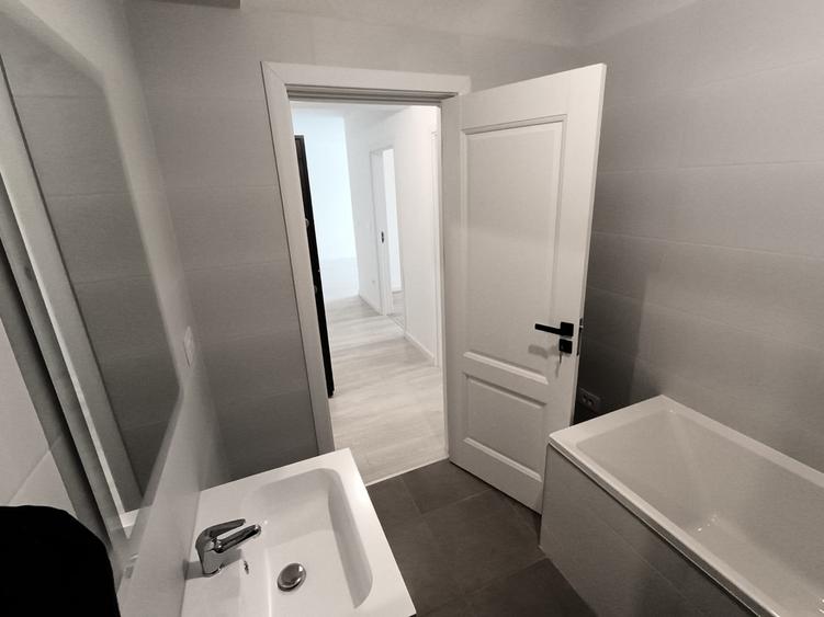 Apartament cu 2 camere decomandat în Păcurari