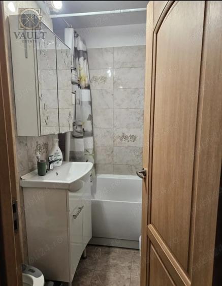 Apartament cu 2 camere decomandat, mobilat în Eroii Revoluției