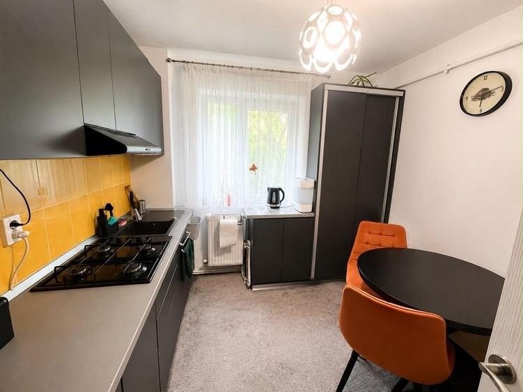 Apartament cu 2 camere semidecomandat în Tătărași