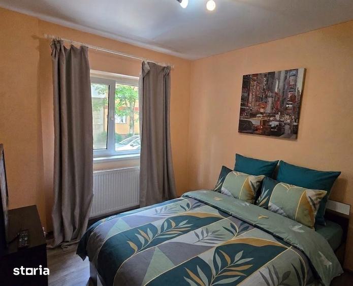 Apartament cu 3 camere decomandat în Aradului