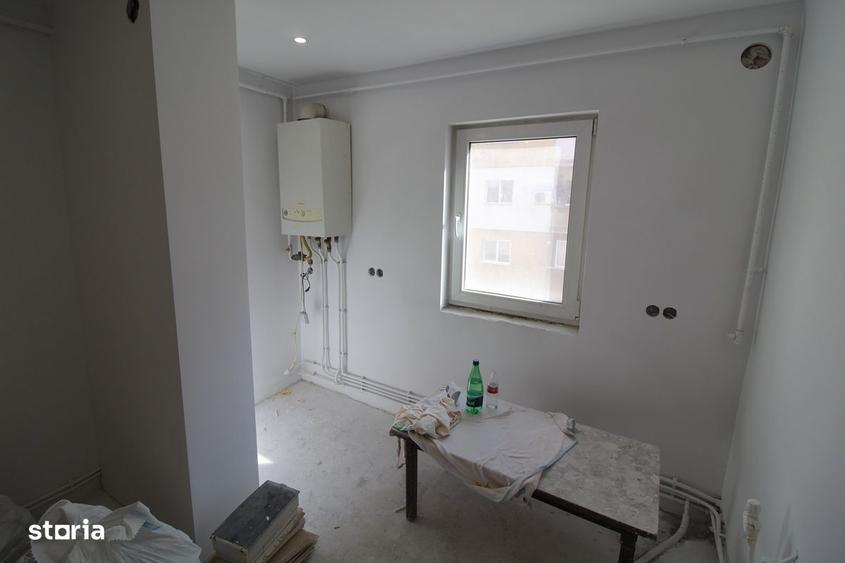Apartament cu 4 camere decomandat în Central