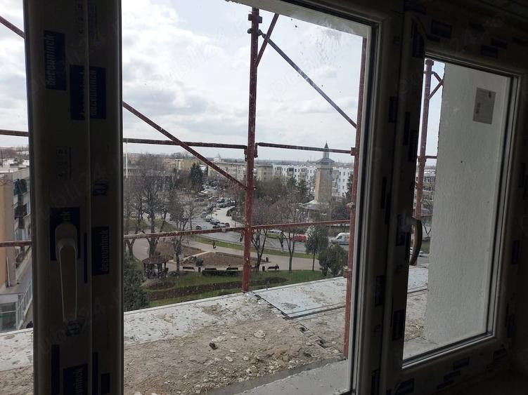 Apartament cu 4 camere decomandat în Ultracentral