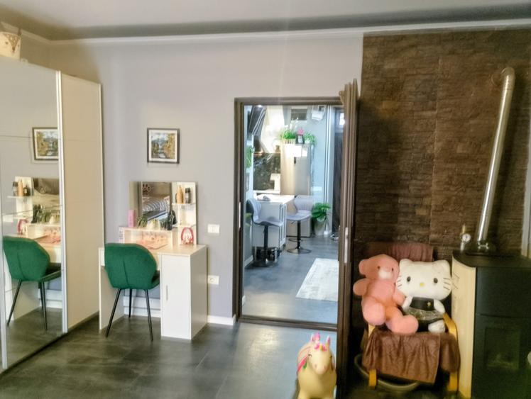 Apartament cu 2 camere decomandat în Take Ionescu