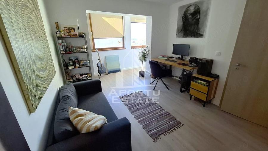 Apartament cu 3 camere decomandat în Torontalului