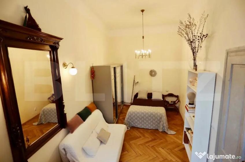 Garsonieră decomandată în Central