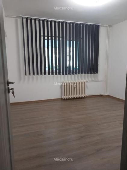Birou, de 75 mp, în Unirii