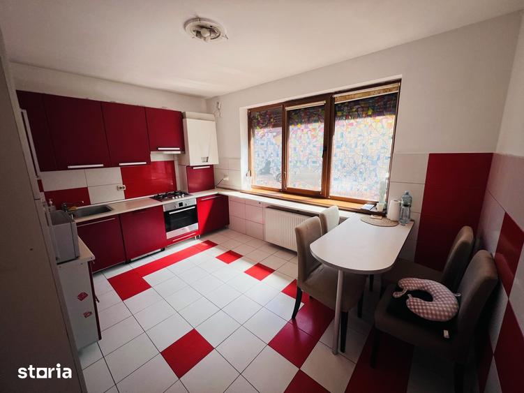 Casă cu 5 camere cu Teren 200 Mp în Central