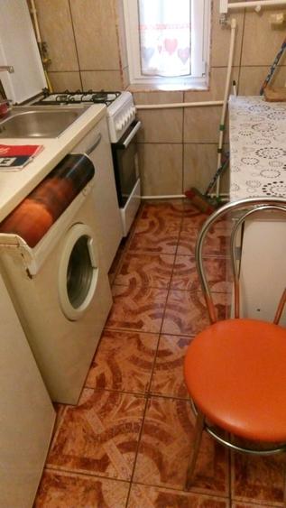Garsonieră decomandată în Apărătorii Patriei