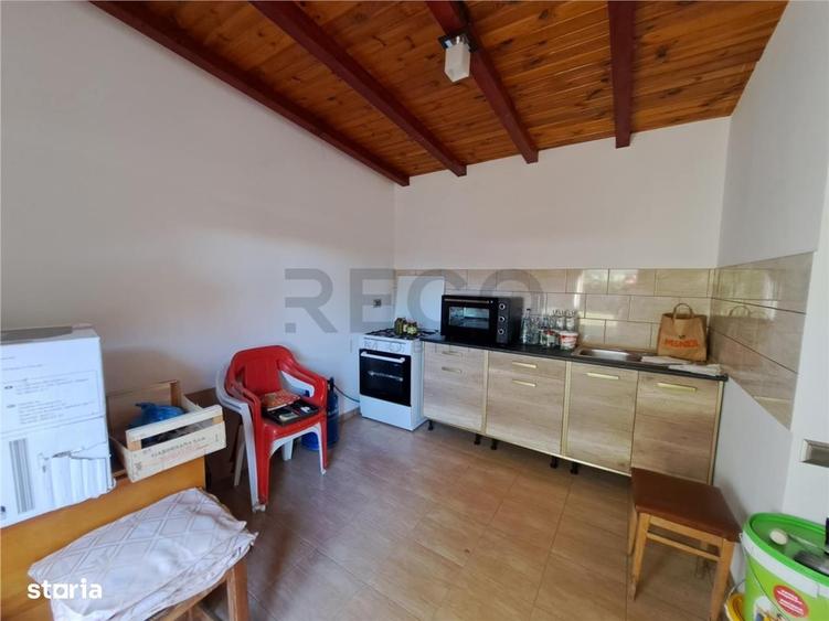 Casă cu 4 camere cu Teren 1980 Mp în Oncea