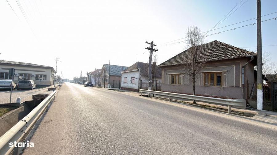 Casă cu 4 camere semidecomandat în Tiream