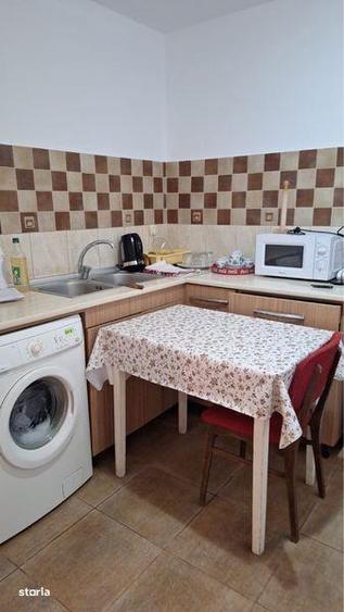 Casă cu 4 camere cu Teren 80 Mp în Central