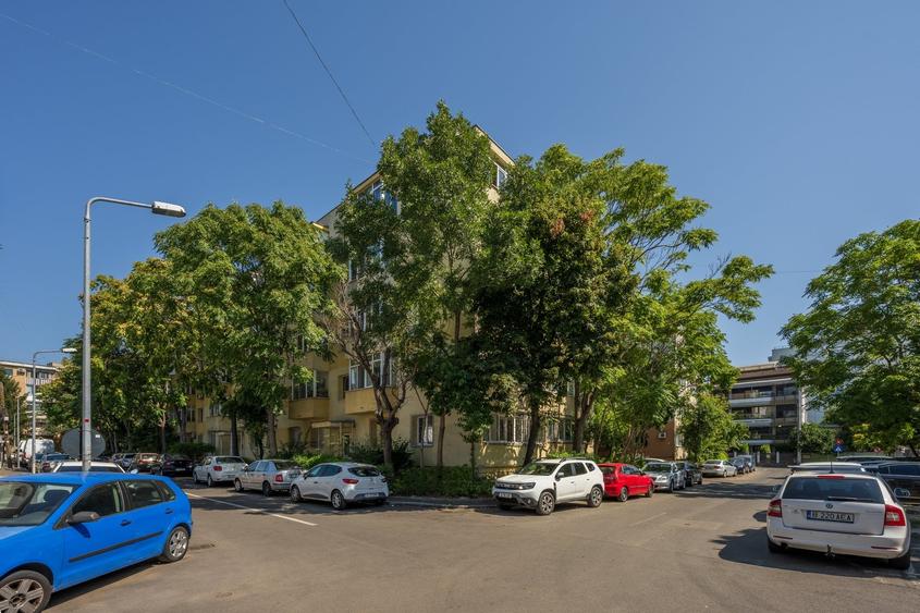 Apartament cu 2 camere decomandat, mobilat în Sebastian