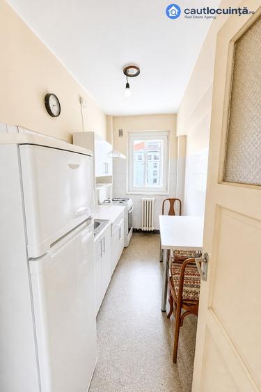 Apartament cu 2 camere semidecomandat, mobilat în Calea Victoriei