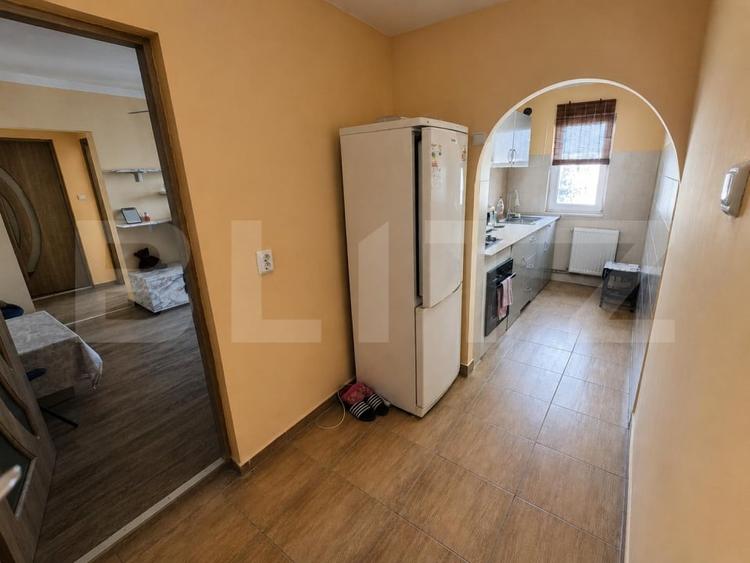 Apartament cu 2 camere semidecomandat, mobilat în Nord