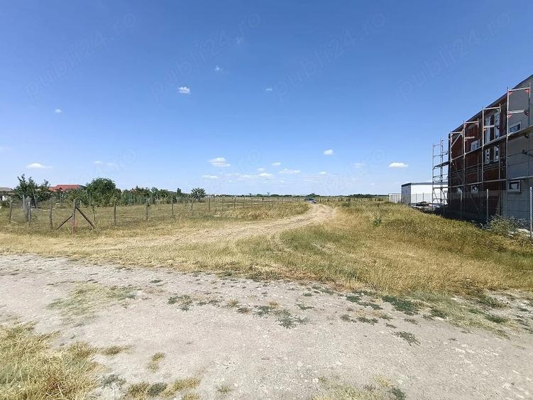 Teren de 827 mp, în Remetea Mare