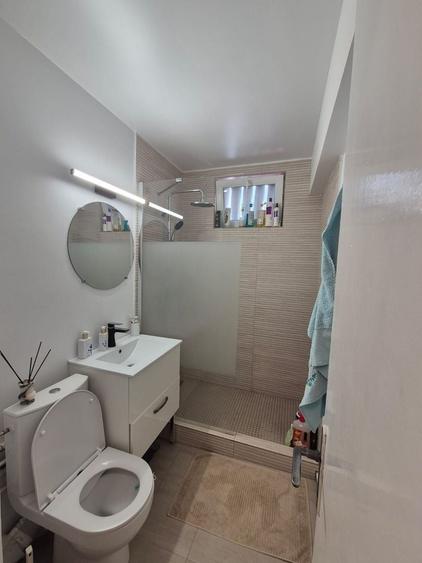 Apartament cu 3 camere circular, mobilat în Faleza Nord