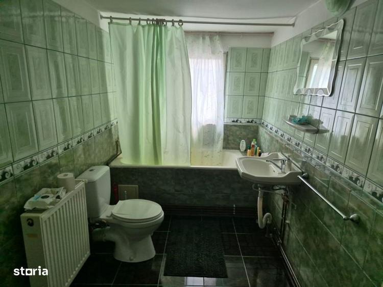 Casă cu 4 camere cu Teren 260 Mp în Hașdeu