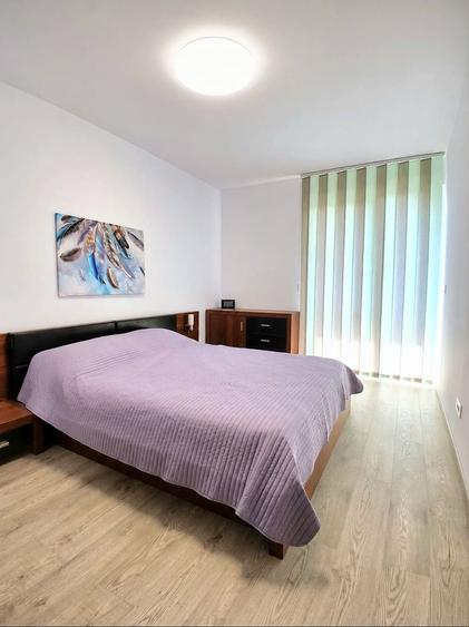 Penthouse cu 2 camere decomandat, mobilat în Aradului