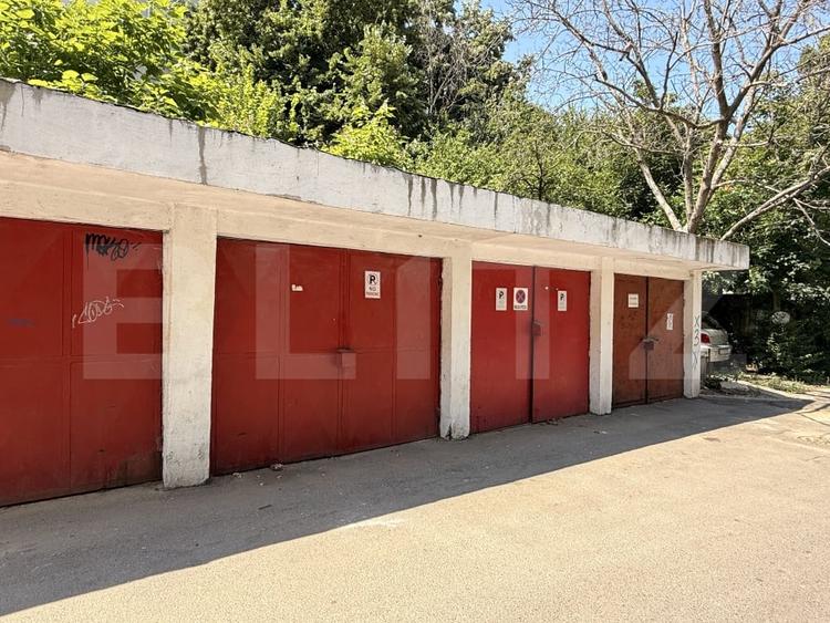Garsonieră decomandată în Calea București