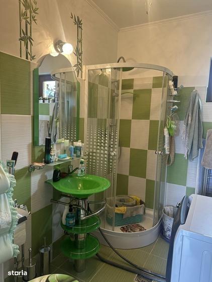 Casă cu 4 camere decomandat în Cornu