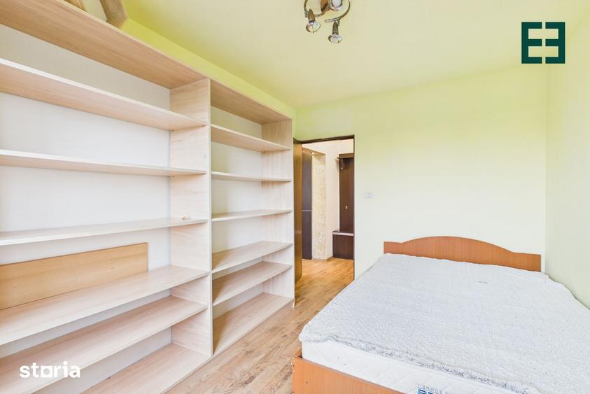 Apartament cu 4 camere semidecomandat, mobilat în Micălaca