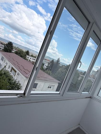 Garsonieră decomandată în Central