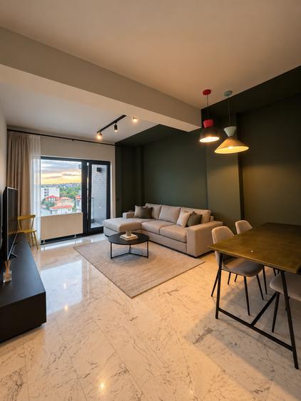Apartament cu 3 camere decomandat în Faleza Nord