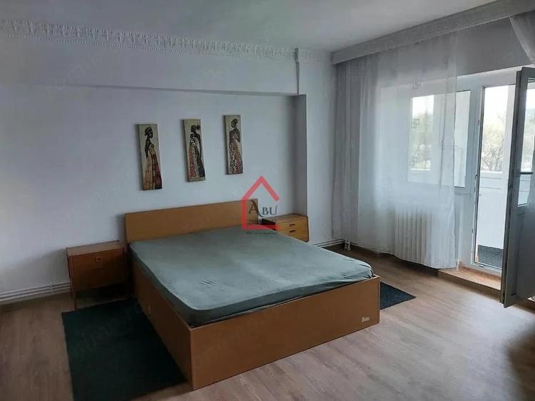 Garsonieră decomandată în Filiași