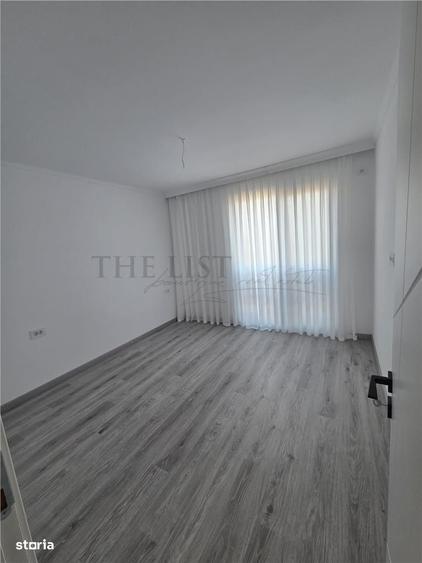 Casă cu 4 camere în Odăi
