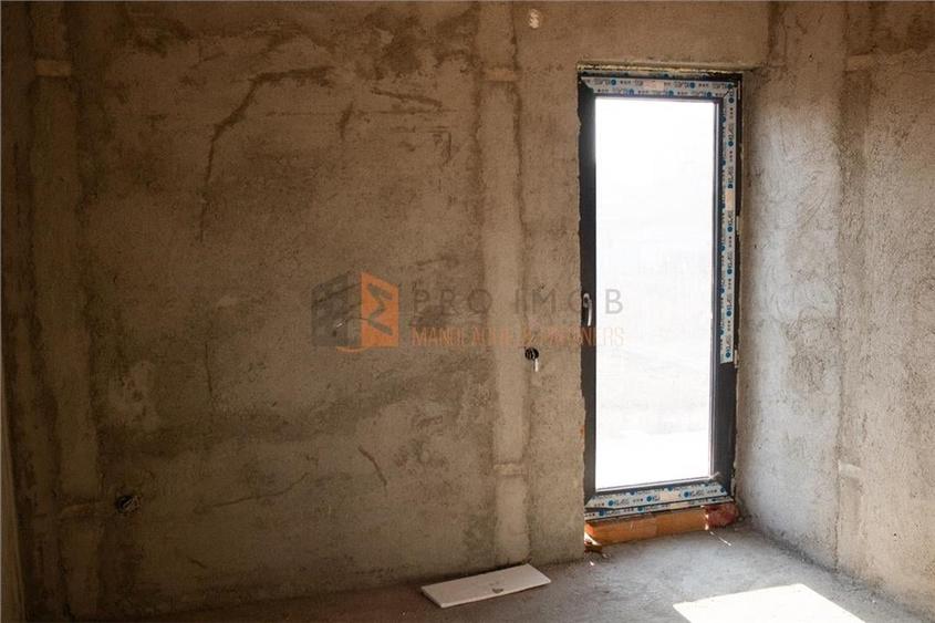 Casă individuală cu 5 camere cu Teren 480 Mp în Potoceni