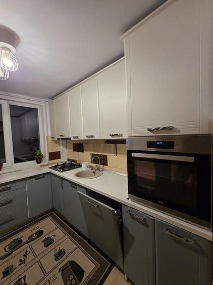 Apartament cu 3 camere decomandat în Copou
