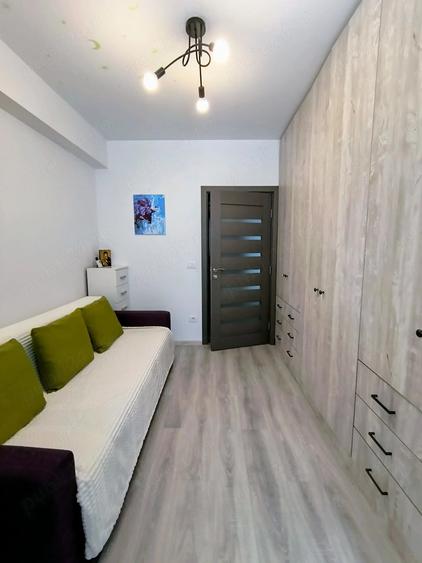 Apartament cu 3 camere decomandat în Burdujeni