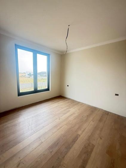 Duplex cu 3 camere POD pe toata supprafata la doar cateva minute de magazinul PENNY GIROC - 1