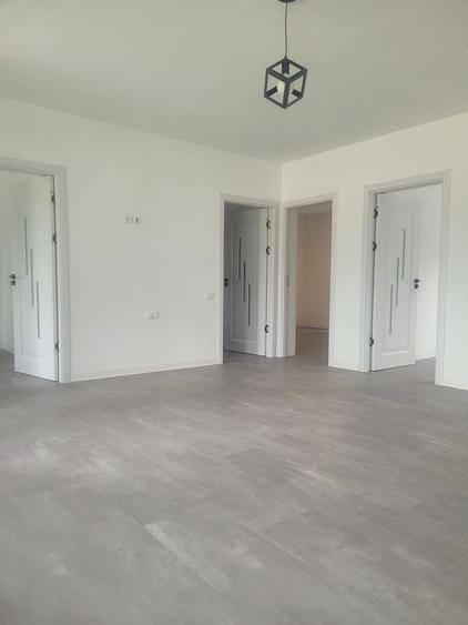 Casă individuală cu 3 camere cu Canalizare în Valu lui Traian