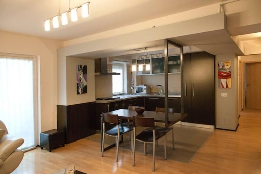 Apartament cu 3 camere decomandat, mobilat în Circumvalațiunii