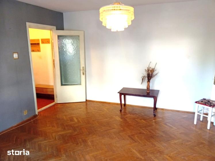 Apartament cu 2 camere semidecomandat în Micălaca