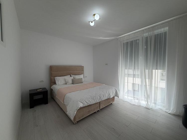 Apartament cu 2 camere semidecomandat, mobilat în Dumbrăvița