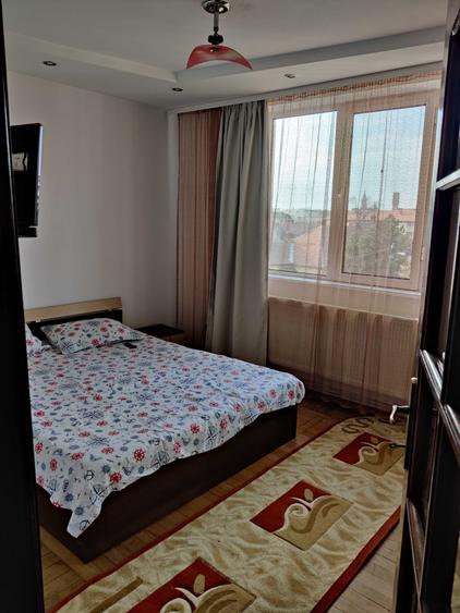 Apartament cu 2 camere semidecomandat în Complex Studențesc