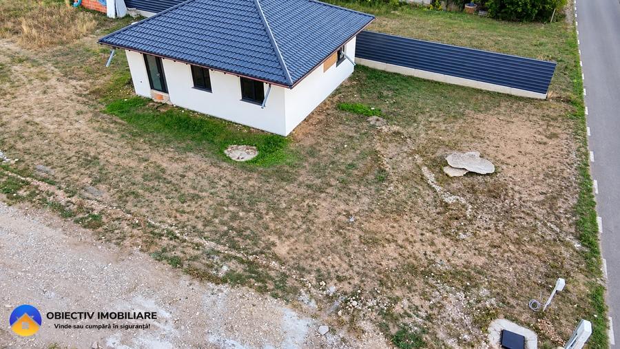Casă individuală cu 3 camere cu Teren 615 Mp în Dumbrava Roșie