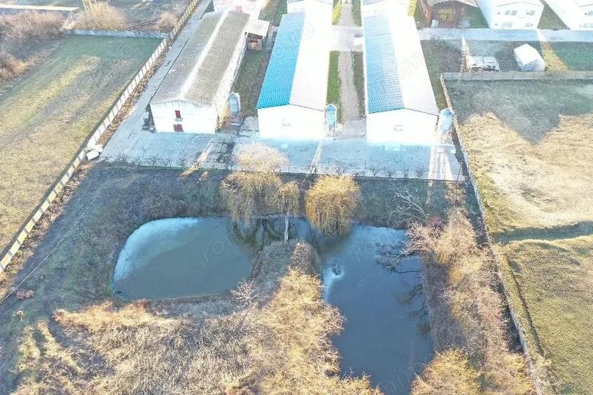 Spațiu comercial, de 1,200 mp, în Leș